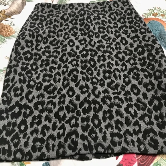 Pretty Leopard Print Skirt - Picture 3 of 12